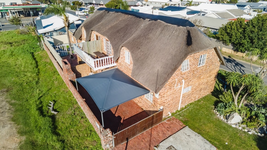 7 Bedroom Property for Sale in Kleinmond Western Cape